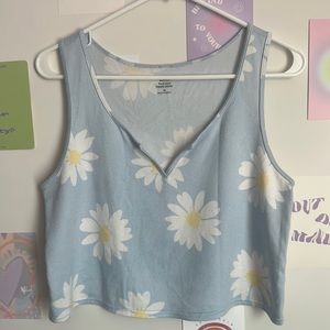 floral printed crop top!🌼